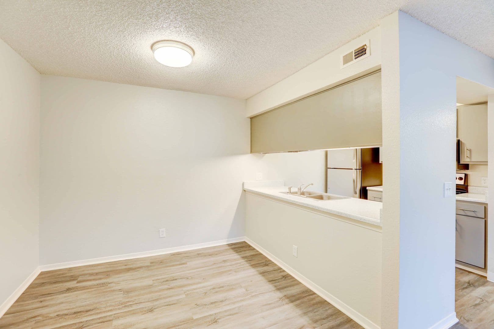 RR - Riva Ridge Apartments 2 of 9