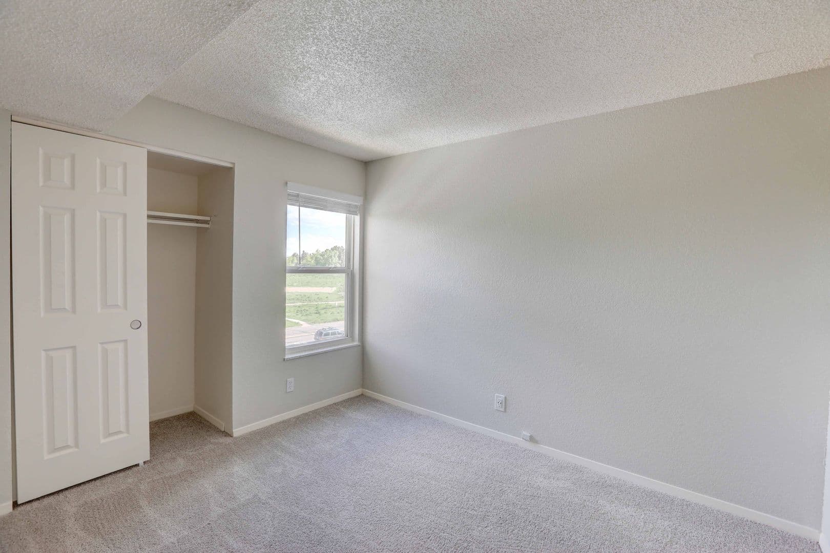 RR - Riva Ridge Apartments 14 of 18