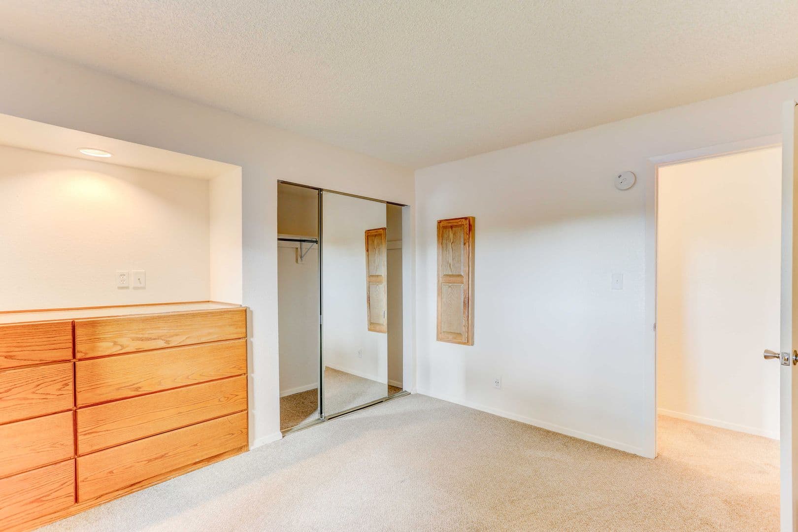 RR - Riva Ridge Apartments 8 of 12