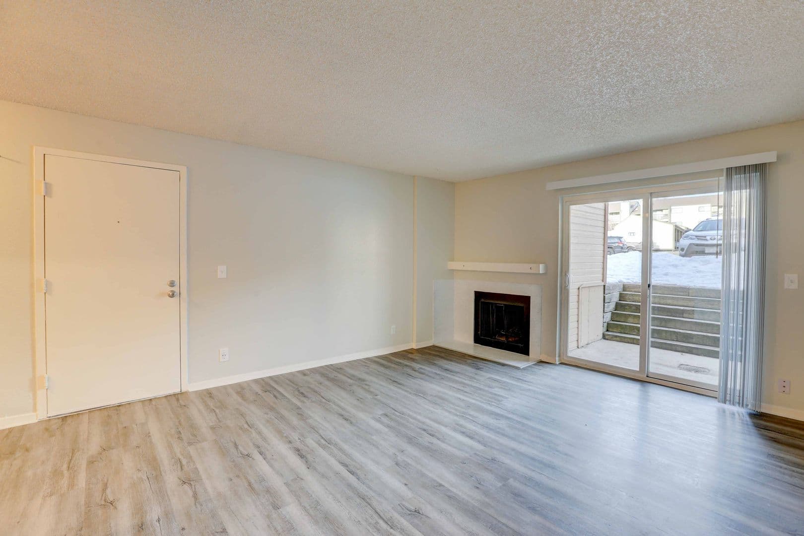 RR - Riva Ridge Apartments 6 of 10
