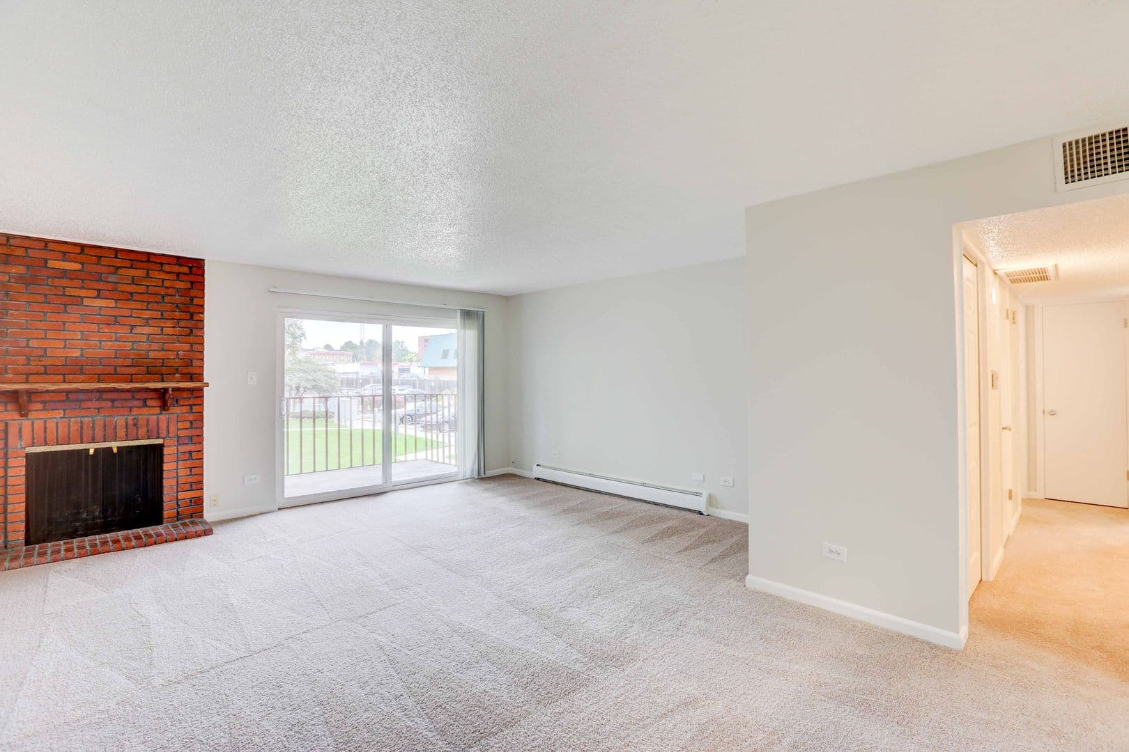 MPA - Monaco Parkway Apartments 3 of 8