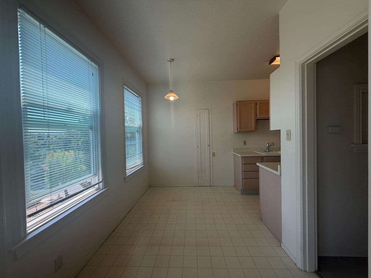 [R] 29 Clinton Street (OH) 5 of 12