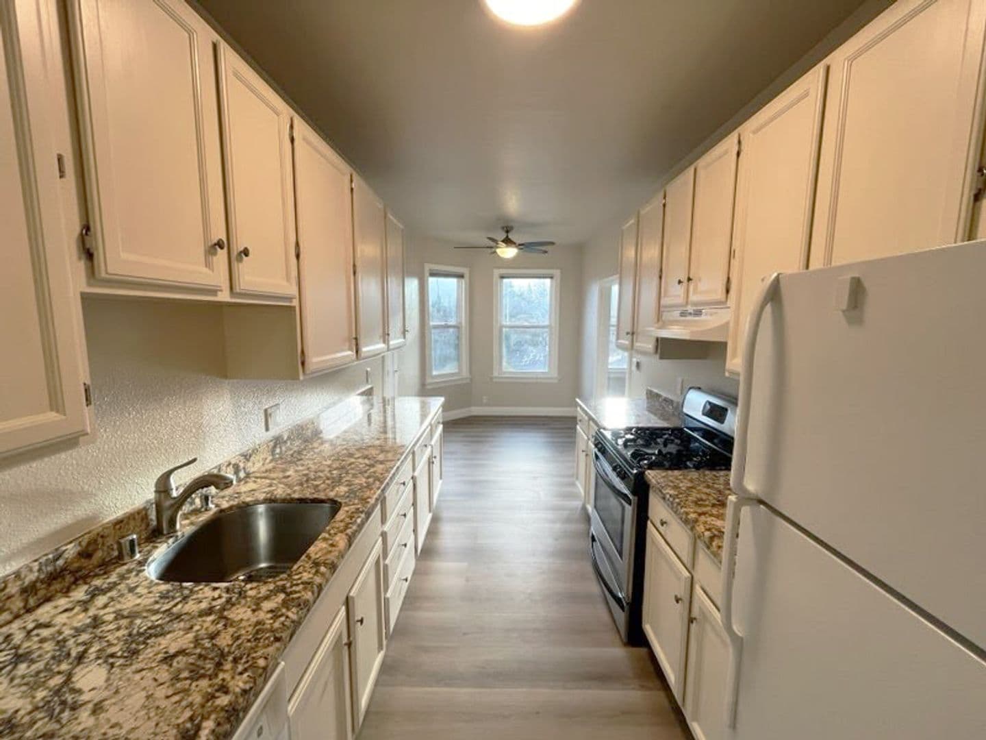 [R] 29 Clinton Street (OH) 7 of 16