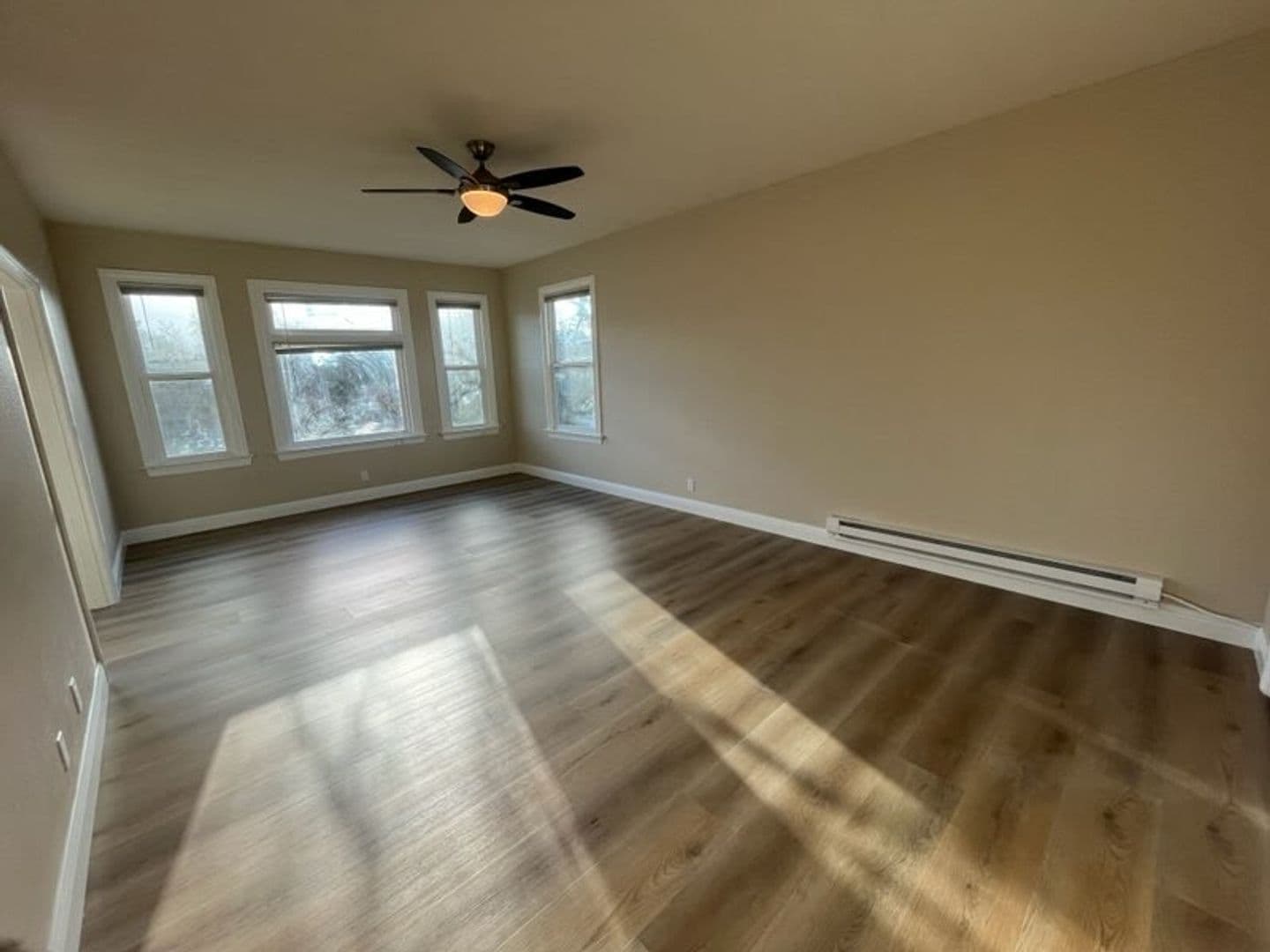 [R] 29 Clinton Street (OH) 1 of 16