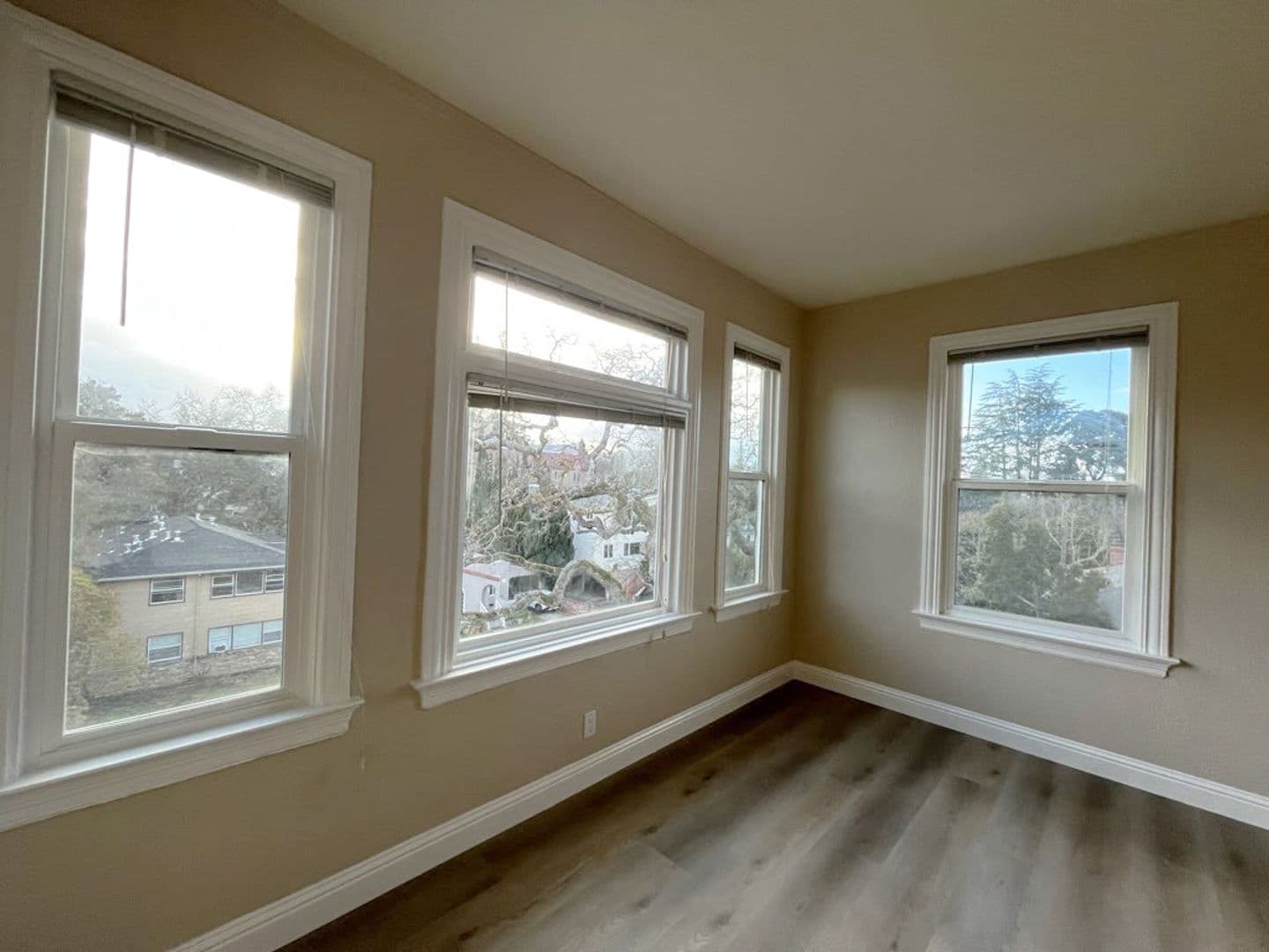 [R] 29 Clinton Street (OH) 3 of 16