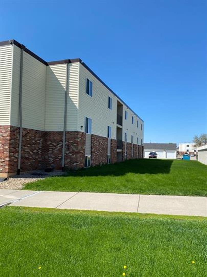 3015 20th Street S 1 of 25