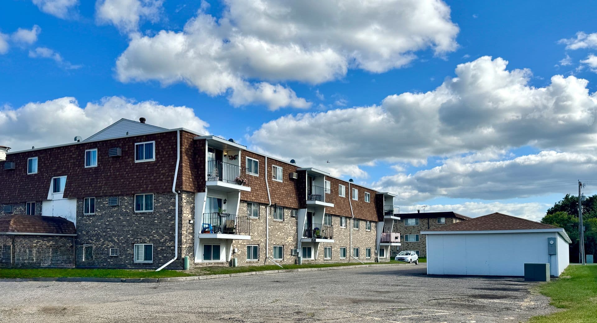 Dilworth Estates 102 South 1 of 9