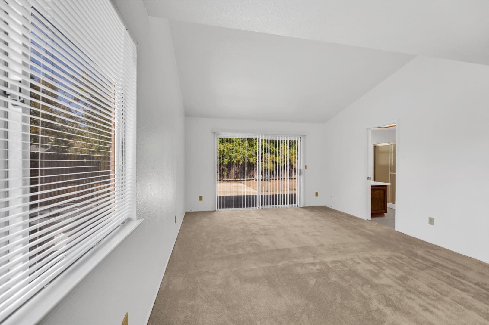 8327 Trimmer Way 17 of 38
