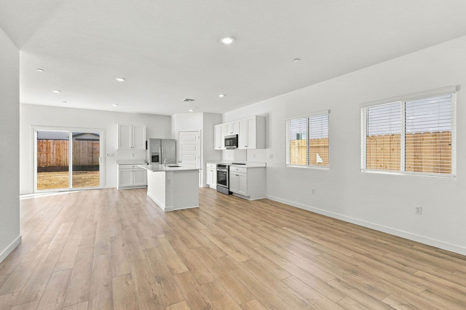 12608 Hereford Avenue 8 of 48
