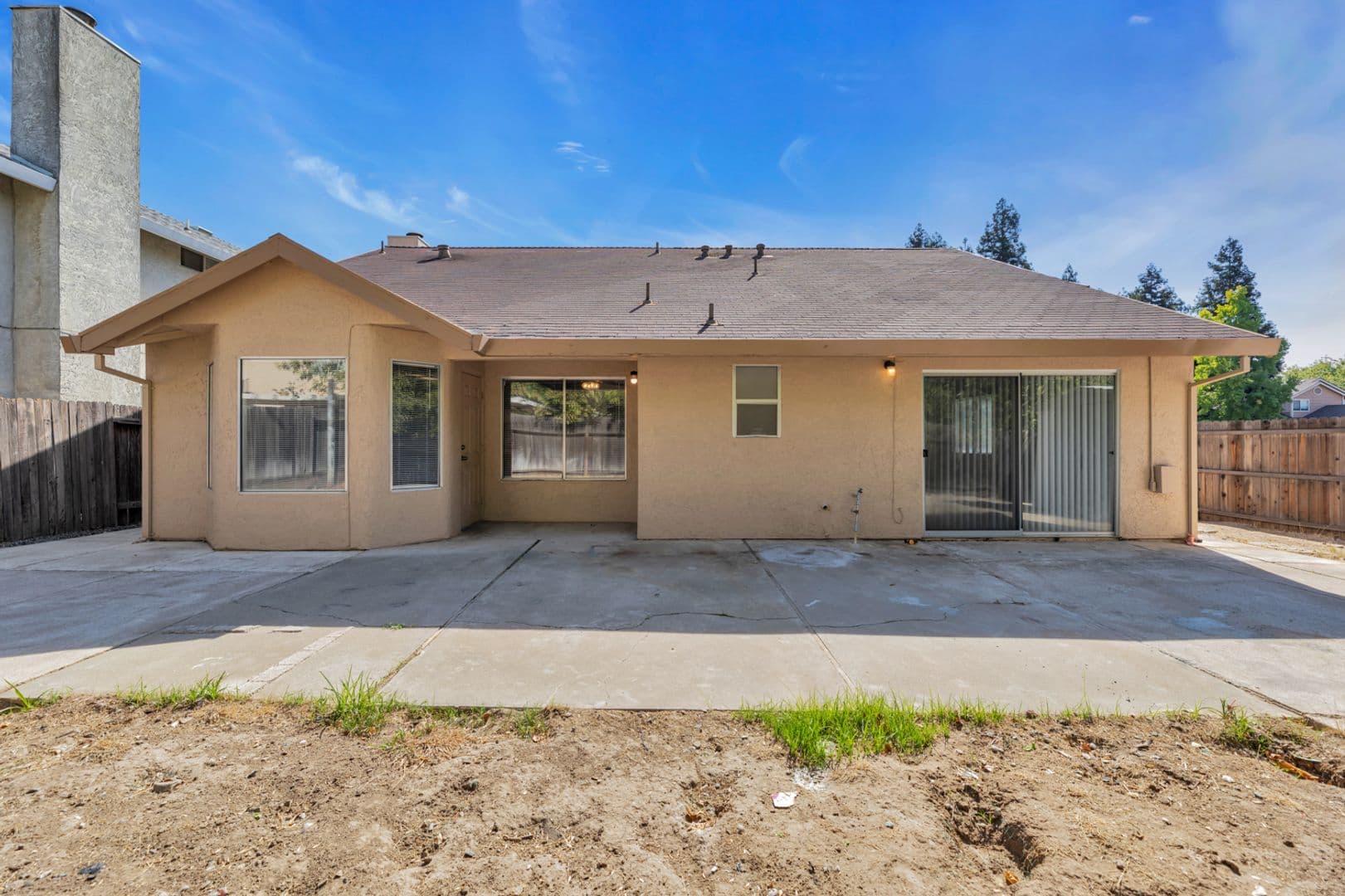 8327 Trimmer Way 4 of 38