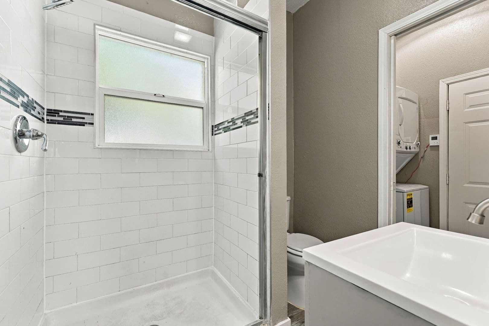 2982 26th Ave 30 of 36