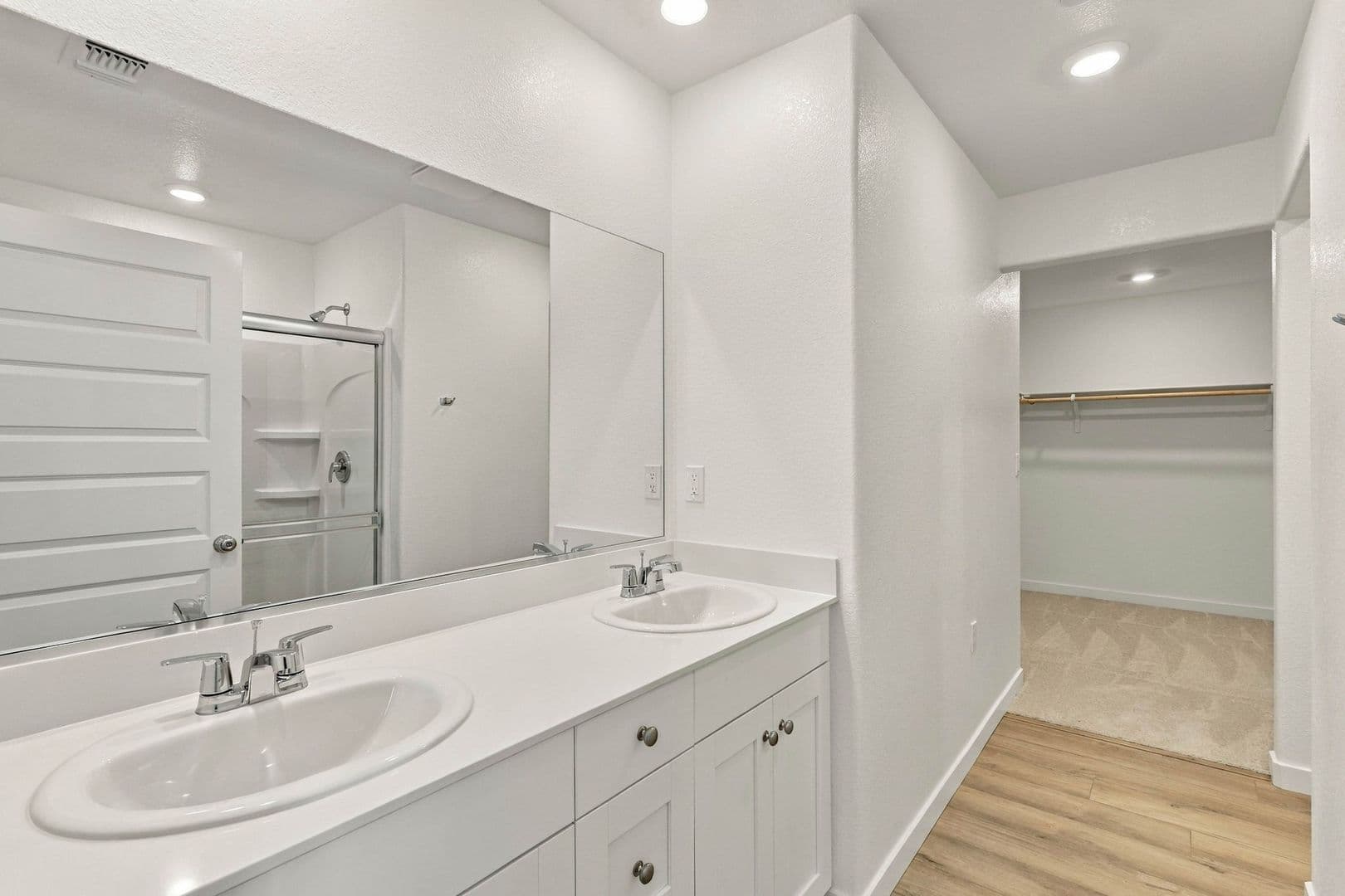 12608 Hereford Avenue 38 of 48
