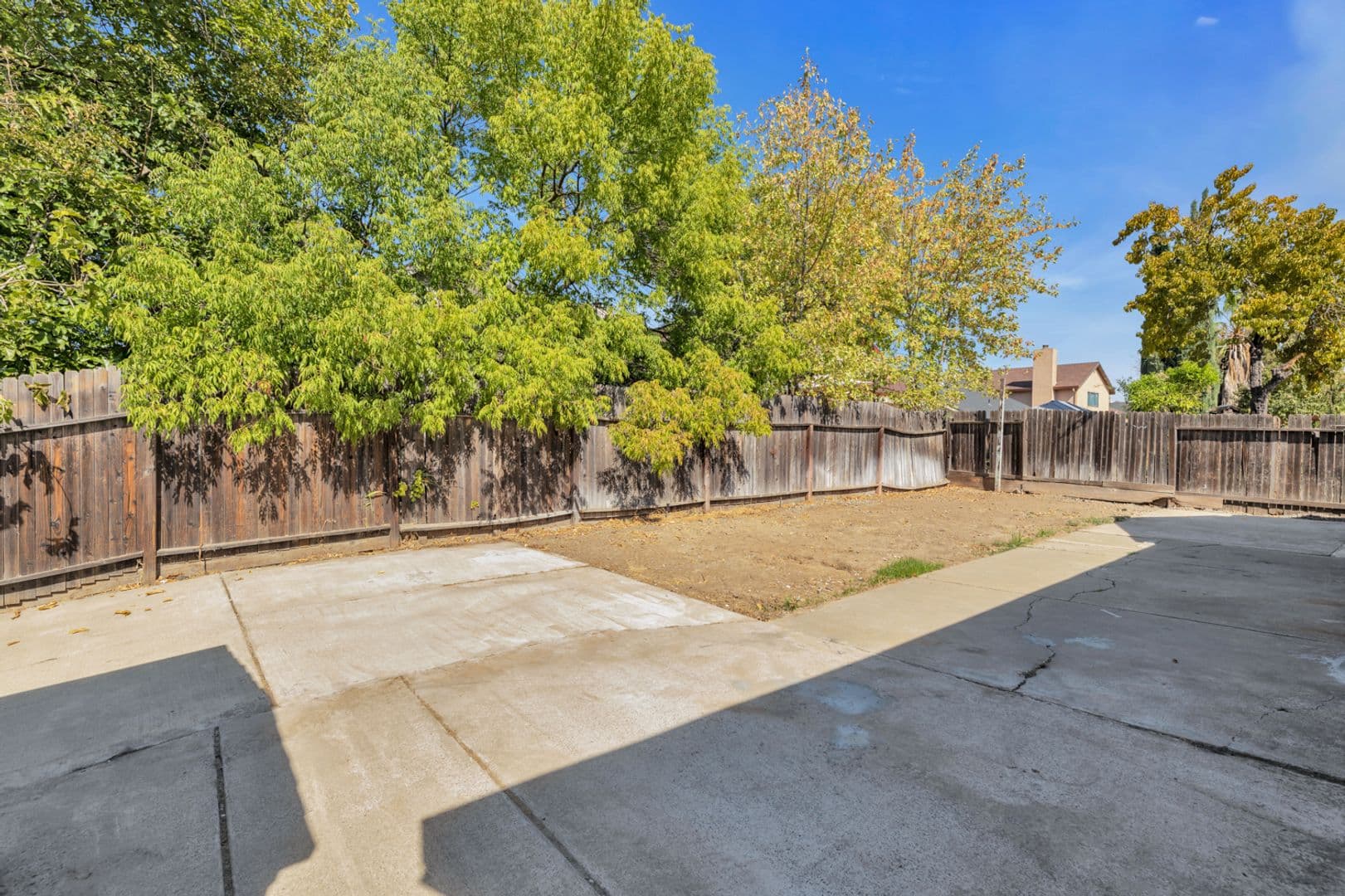 8327 Trimmer Way 12 of 38