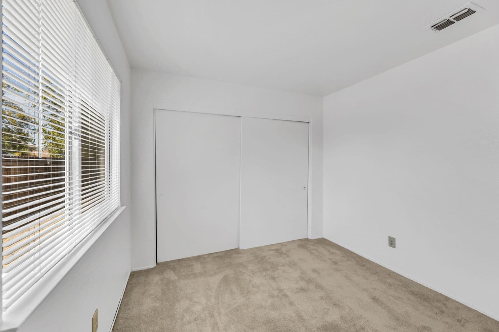8327 Trimmer Way 10 of 38