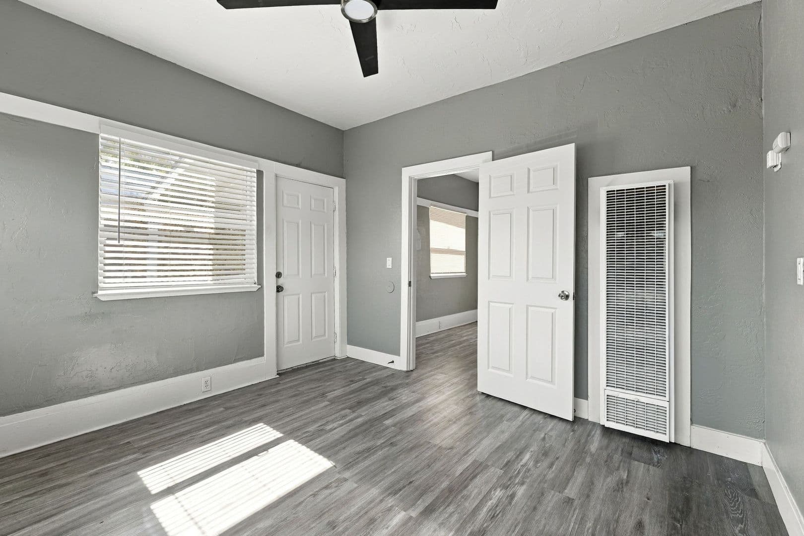 2982 26th Ave 22 of 36