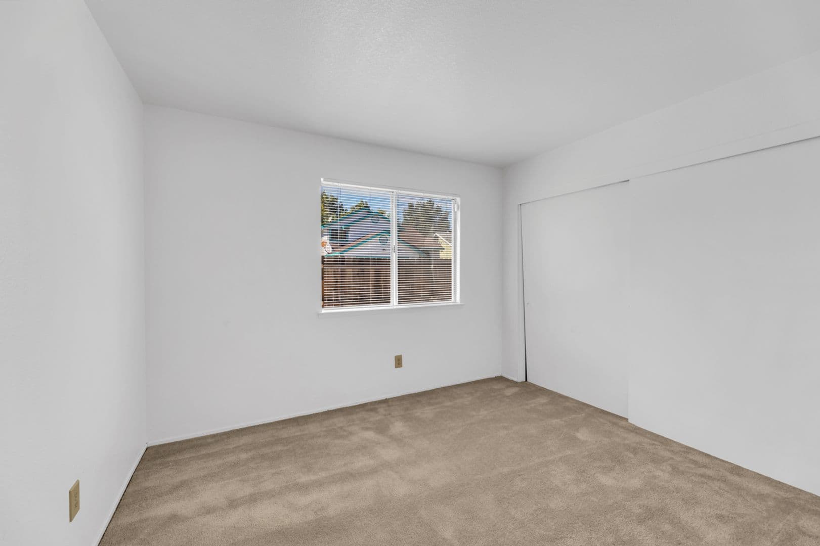 8327 Trimmer Way 13 of 38