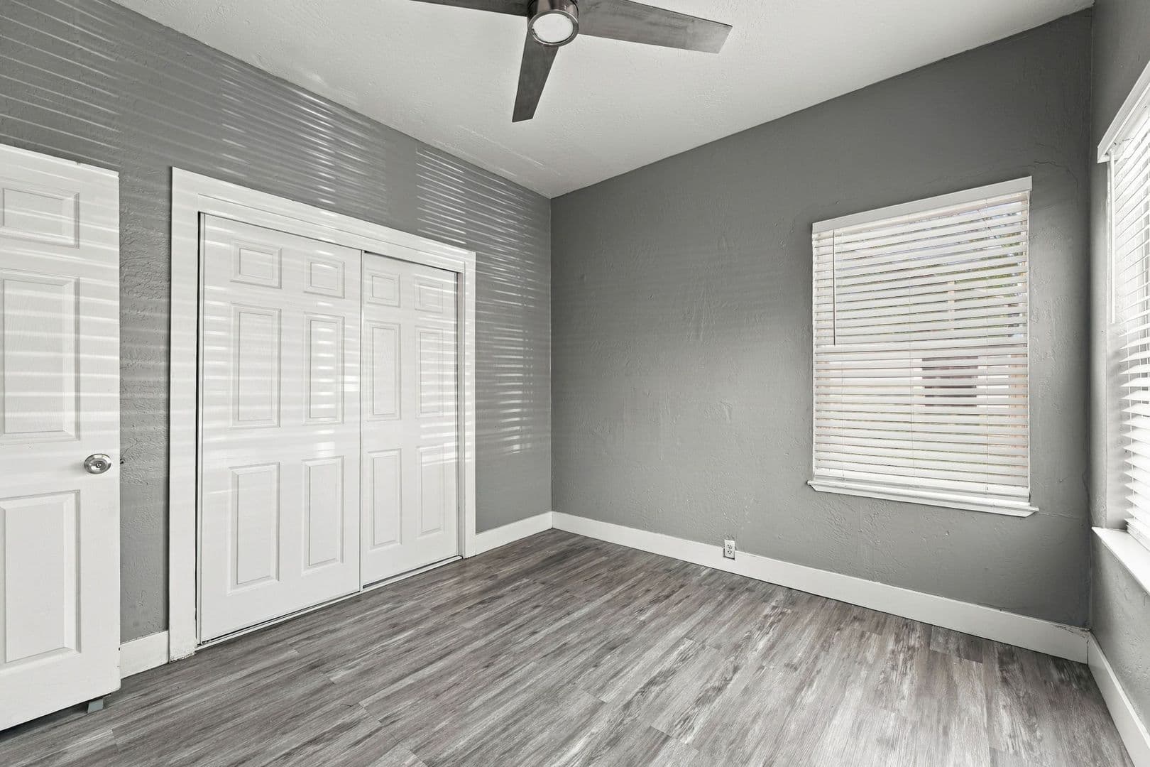 2982 26th Ave 28 of 36