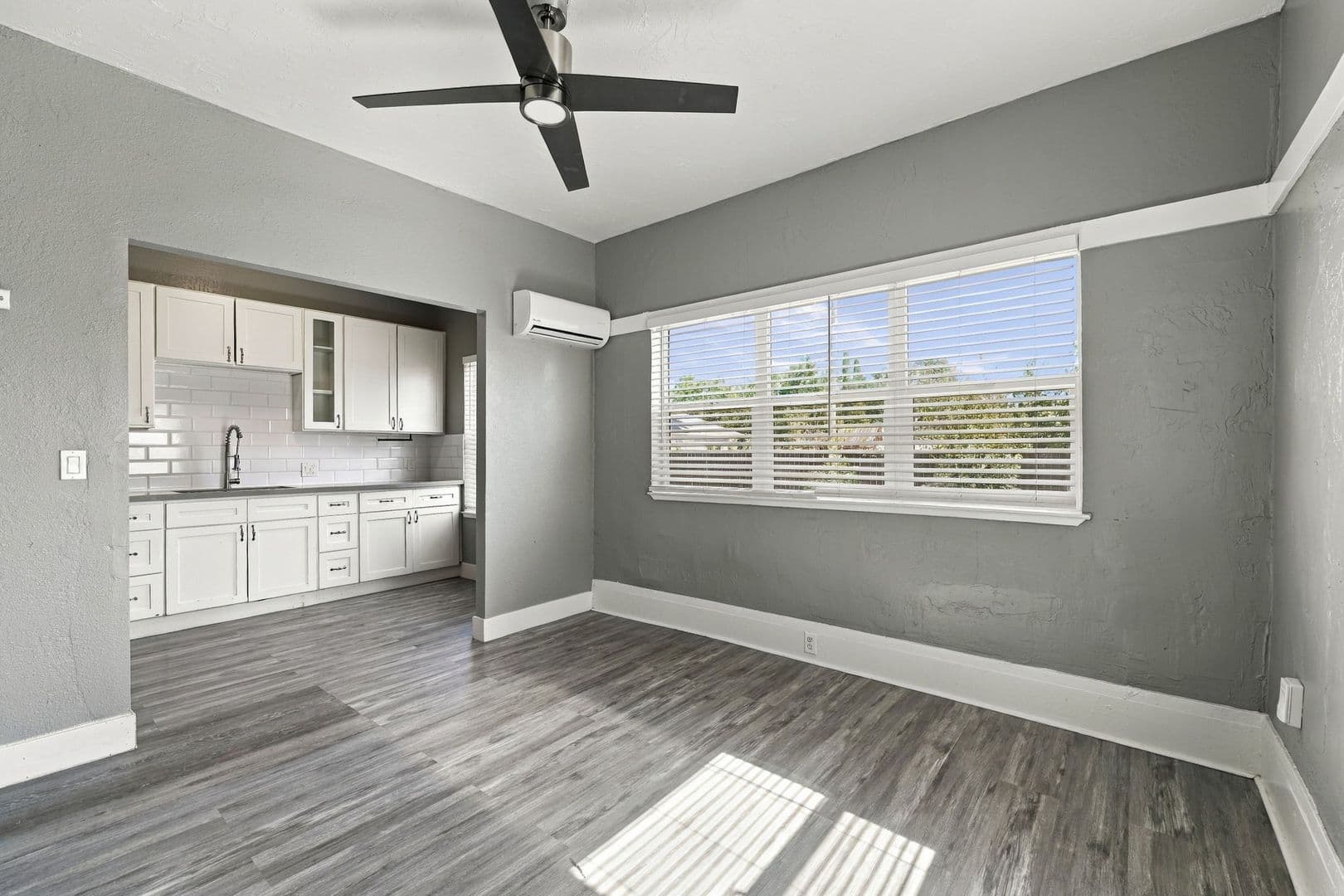 2982 26th Ave 20 of 36