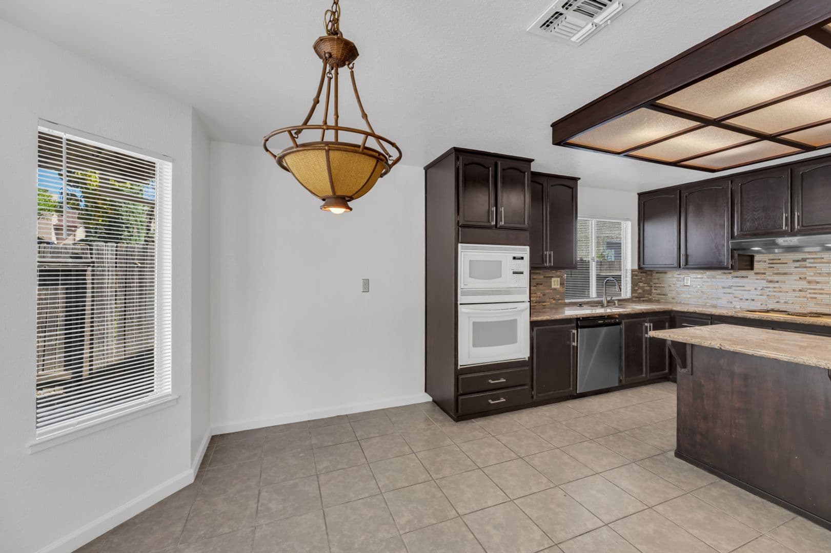 8327 Trimmer Way 26 of 38