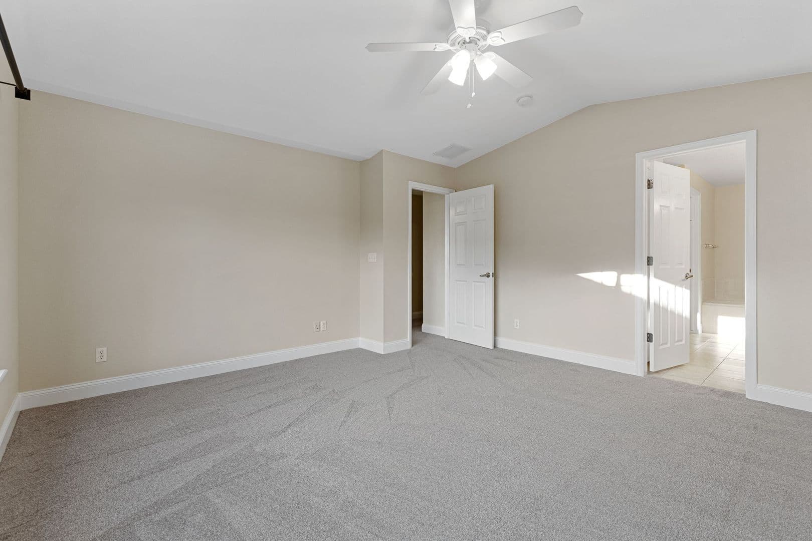 16687 Las Ramblas Lane 15 of 29