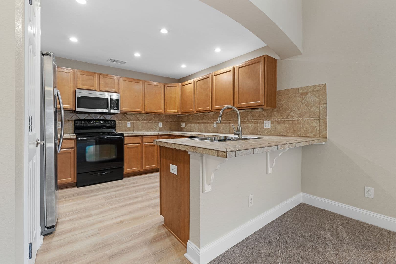 16687 Las Ramblas Lane 5 of 29