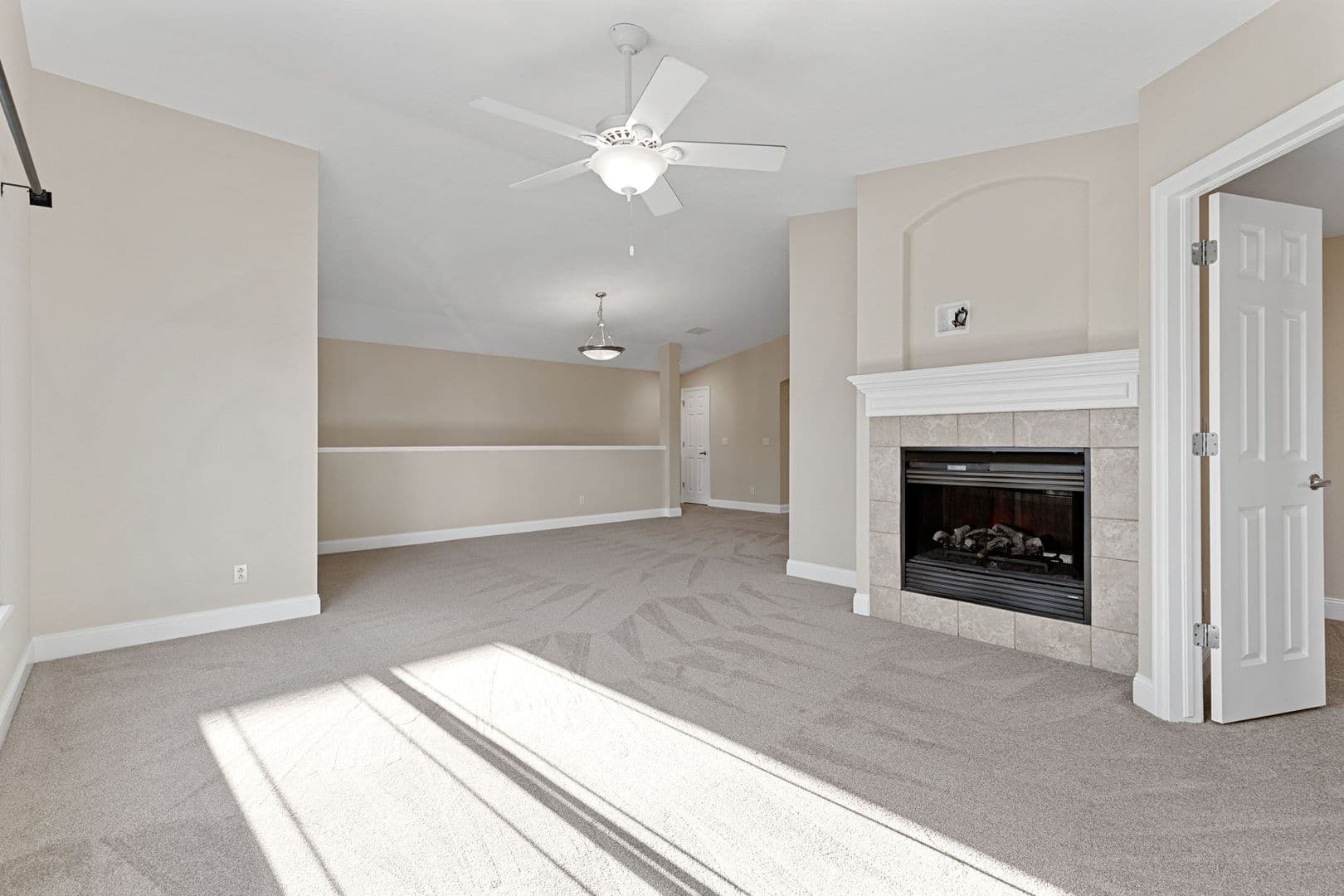 16687 Las Ramblas Lane 11 of 29