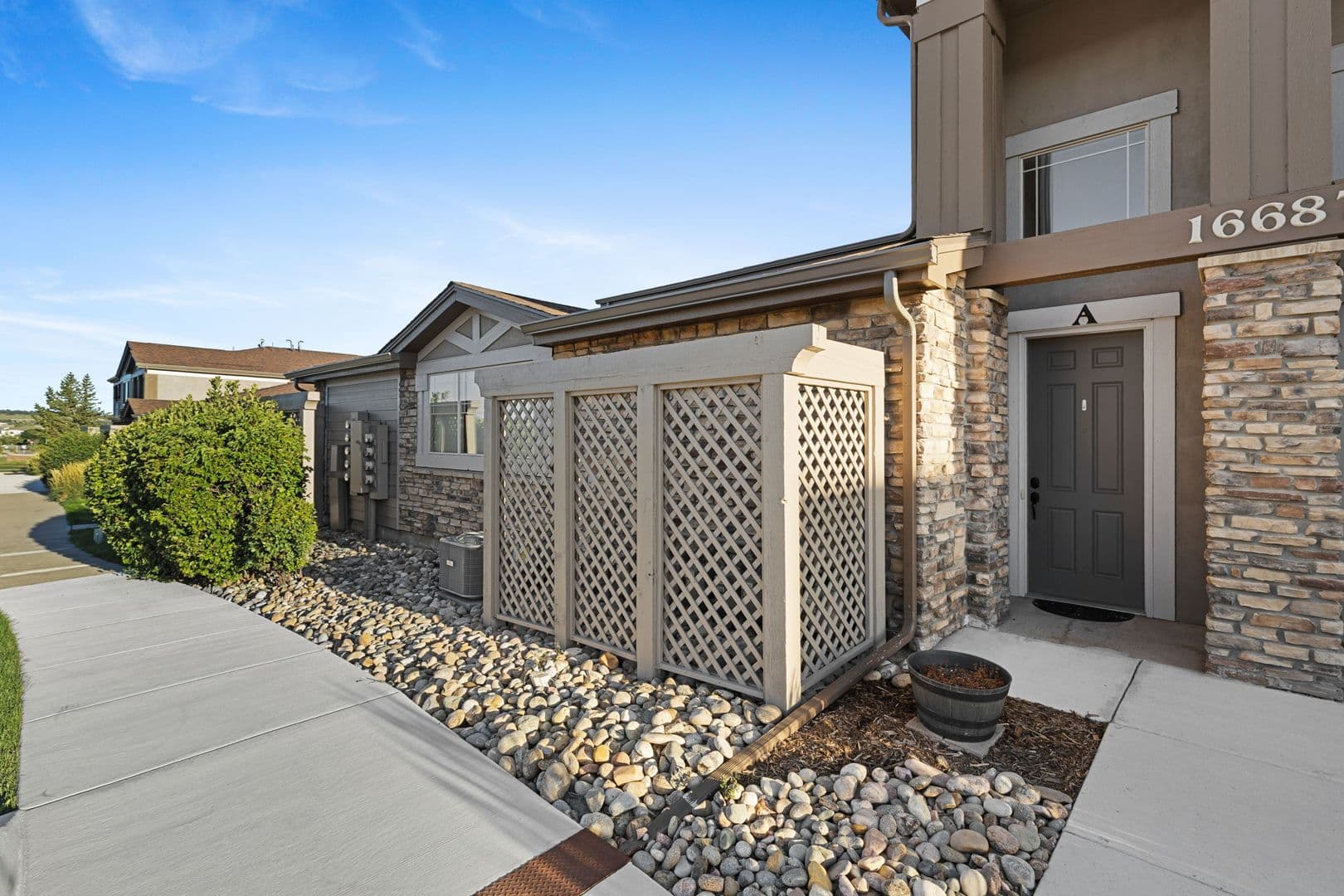 16687 Las Ramblas Lane 25 of 29
