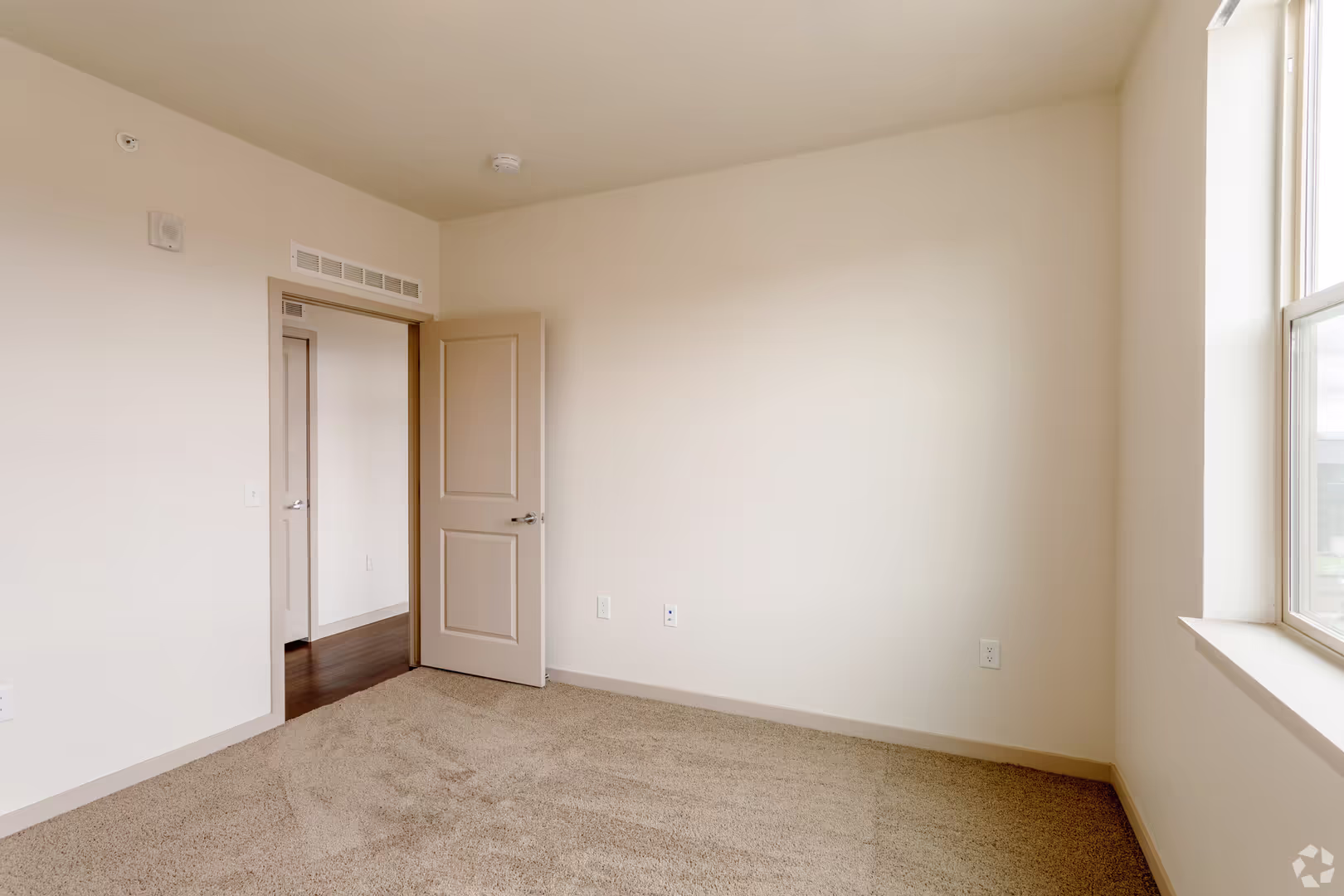 CRISMAN APARTMENTS 5 of 10