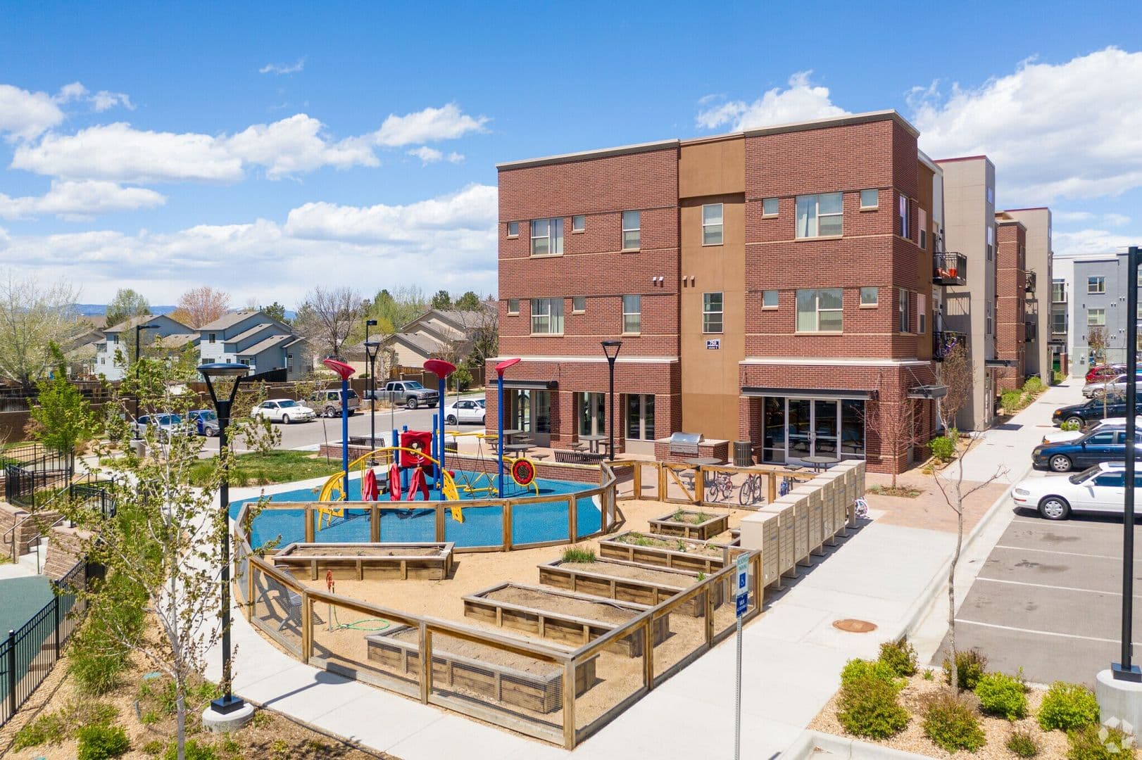 CRISMAN APARTMENTS 9 of 10