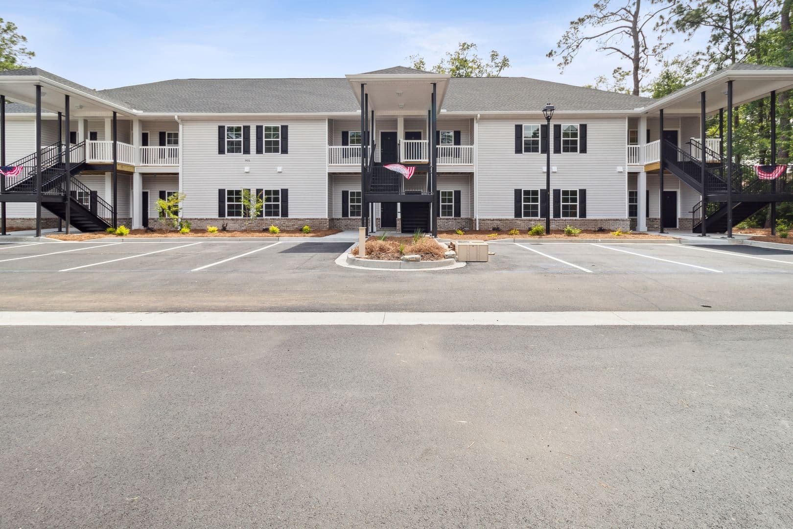 905 Olmstead Apartments 3 of 42