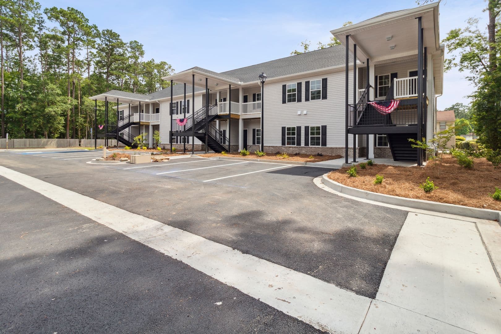 905 Olmstead Apartments 4 of 42