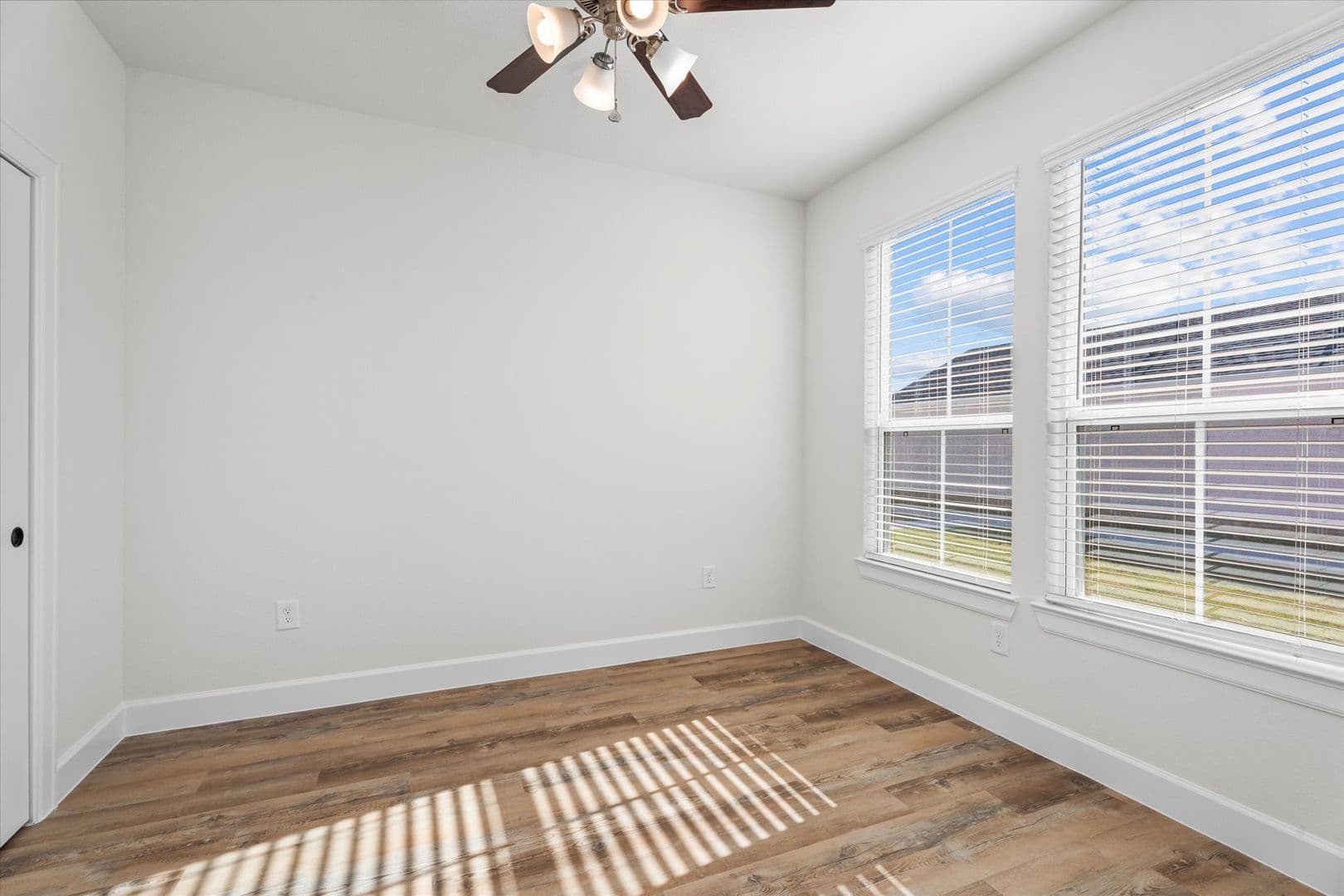 The Cottage Green Baytown 19 of 27