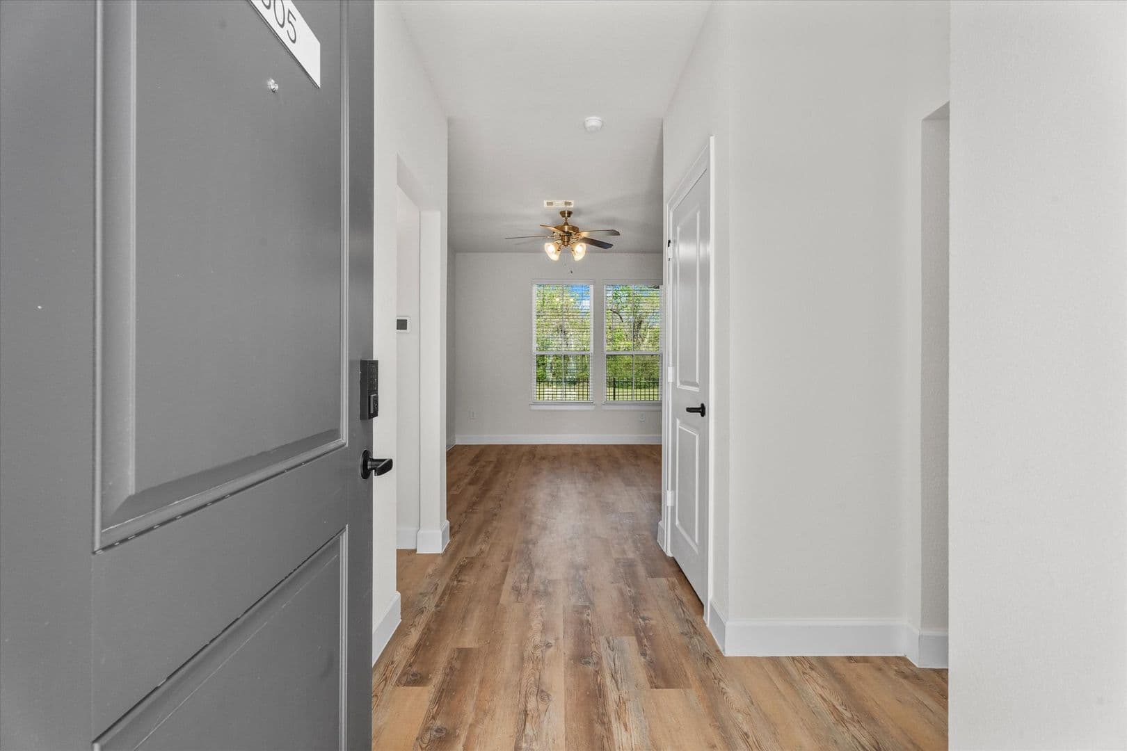 The Cottage Green Baytown 8 of 27