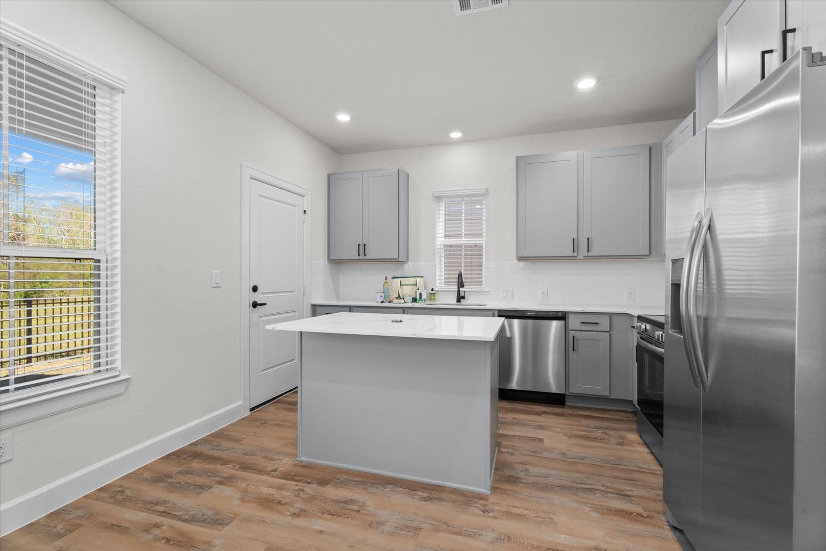 The Cottage Green Baytown 2 of 27