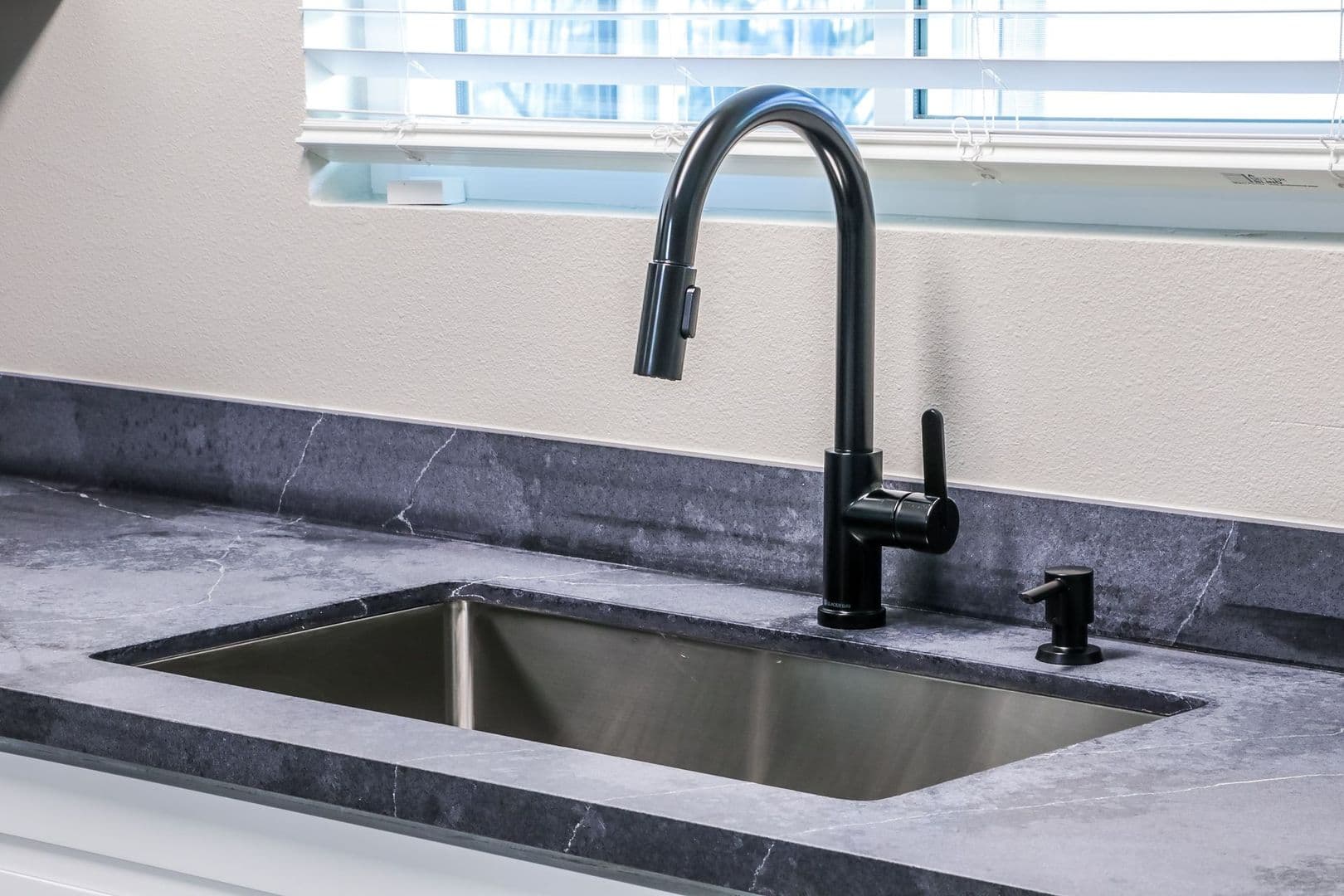 Sippi Sippi 8 of 11