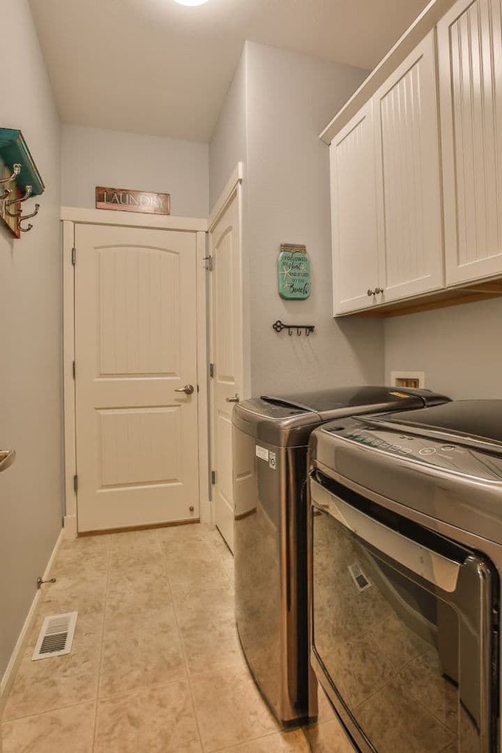 1404 Portside Court 28 of 31