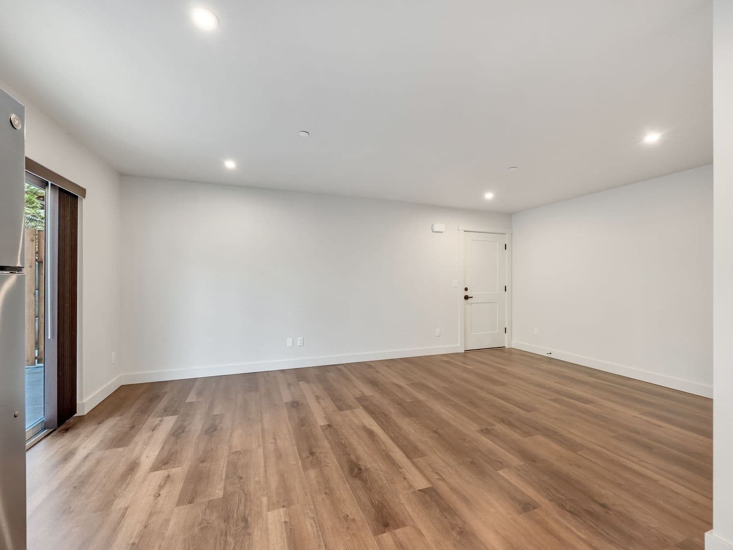 Jetty Stone Apartments ~ Jetty Stone LLC 26-04266 JSL 7 of 18