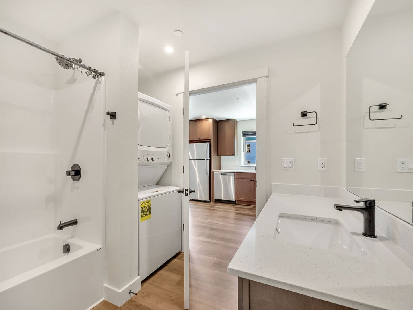 Jetty Stone Apartments ~ Jetty Stone LLC 26-04266 JSL 8 of 13