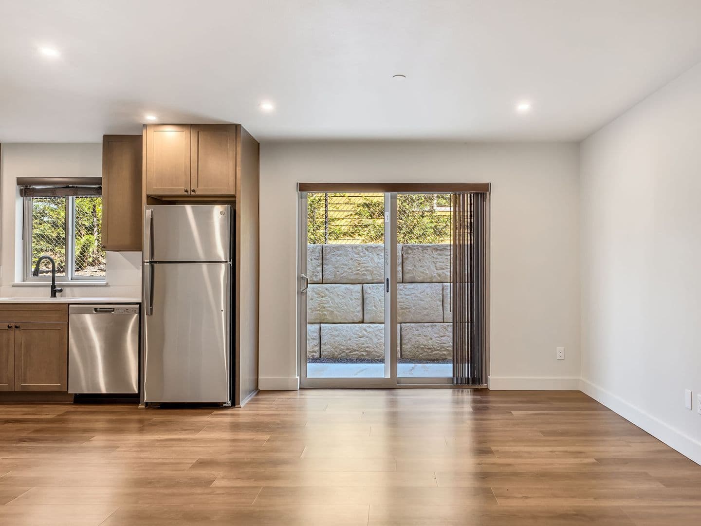Jetty Stone Apartments ~ Jetty Stone LLC 26-04266 JSL 8 of 18