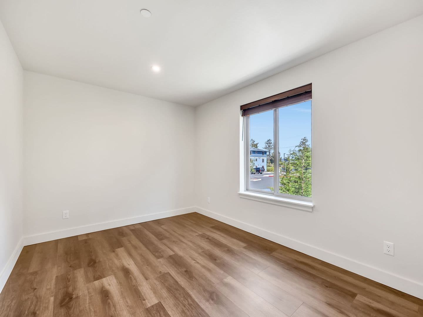 Jetty Stone Apartments ~ Jetty Stone LLC 26-04266 JSL 9 of 19