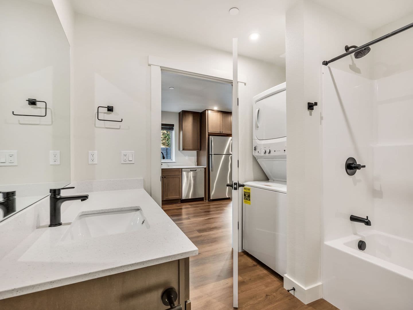 Jetty Stone Apartments ~ Jetty Stone LLC 26-04266 JSL 11 of 15
