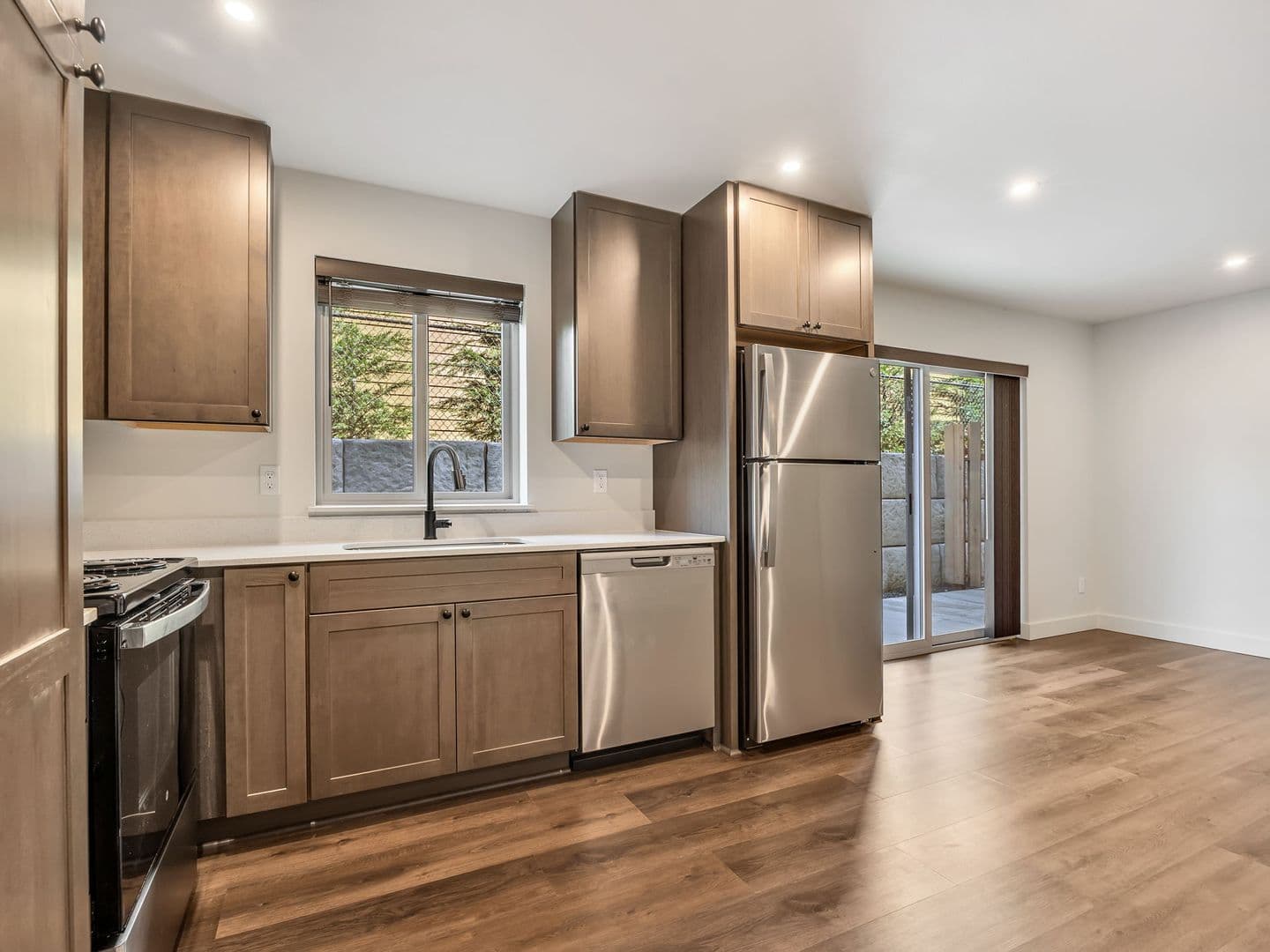 Jetty Stone Apartments ~ Jetty Stone LLC 26-04266 JSL 12 of 18
