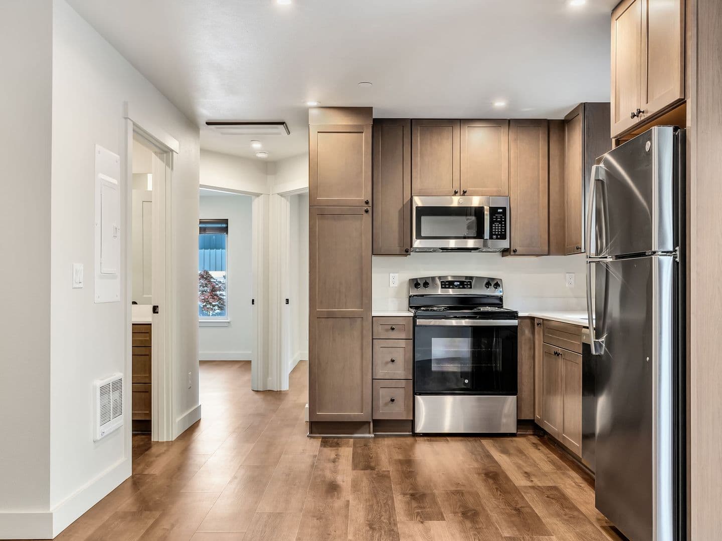 Jetty Stone Apartments ~ Jetty Stone LLC 26-04266 JSL 9 of 15