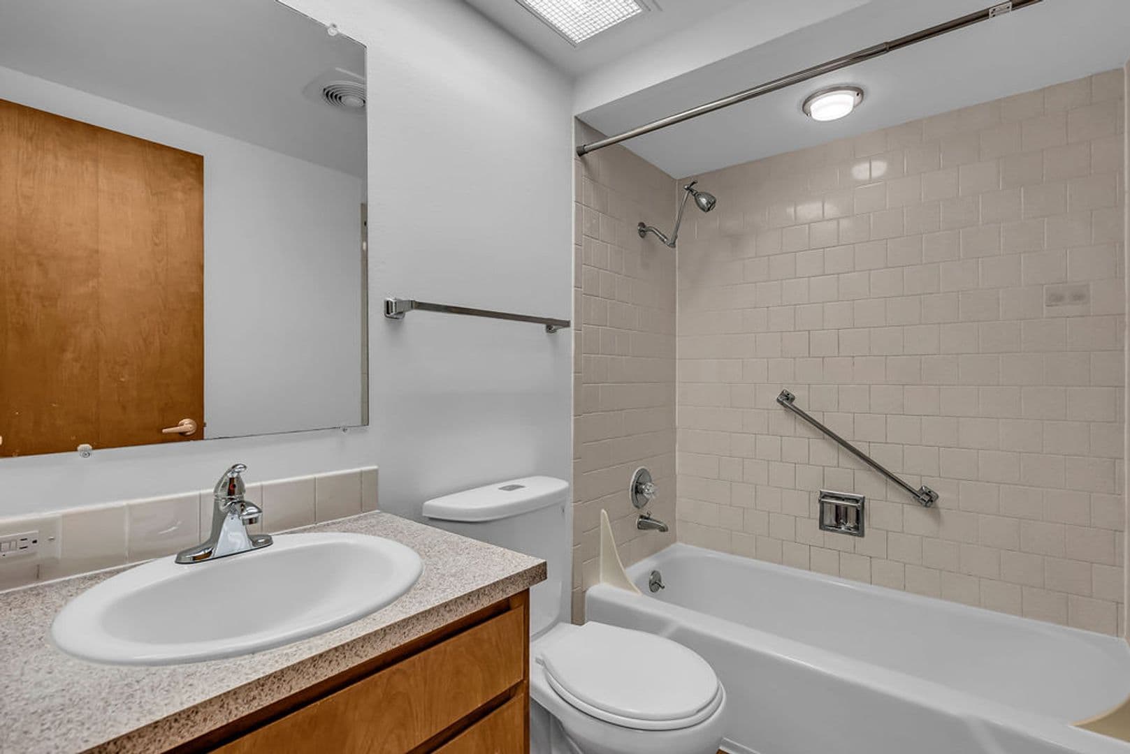 King City Apartments (963) 4 of 4