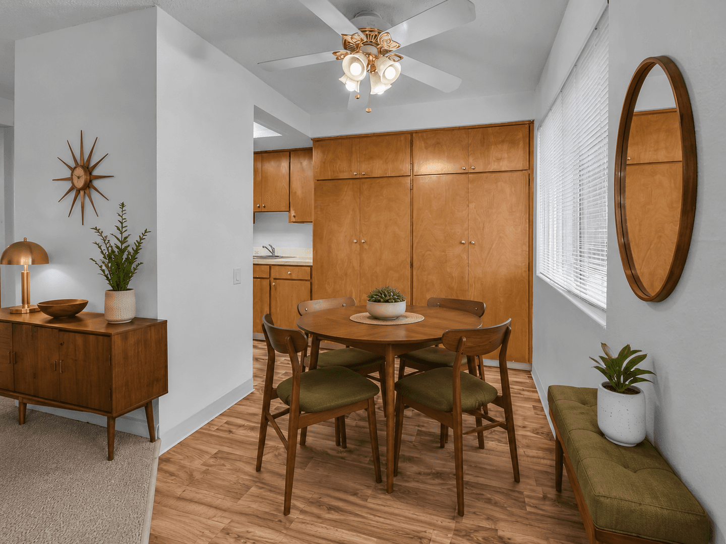 King City Apartments (963) 2 of 20