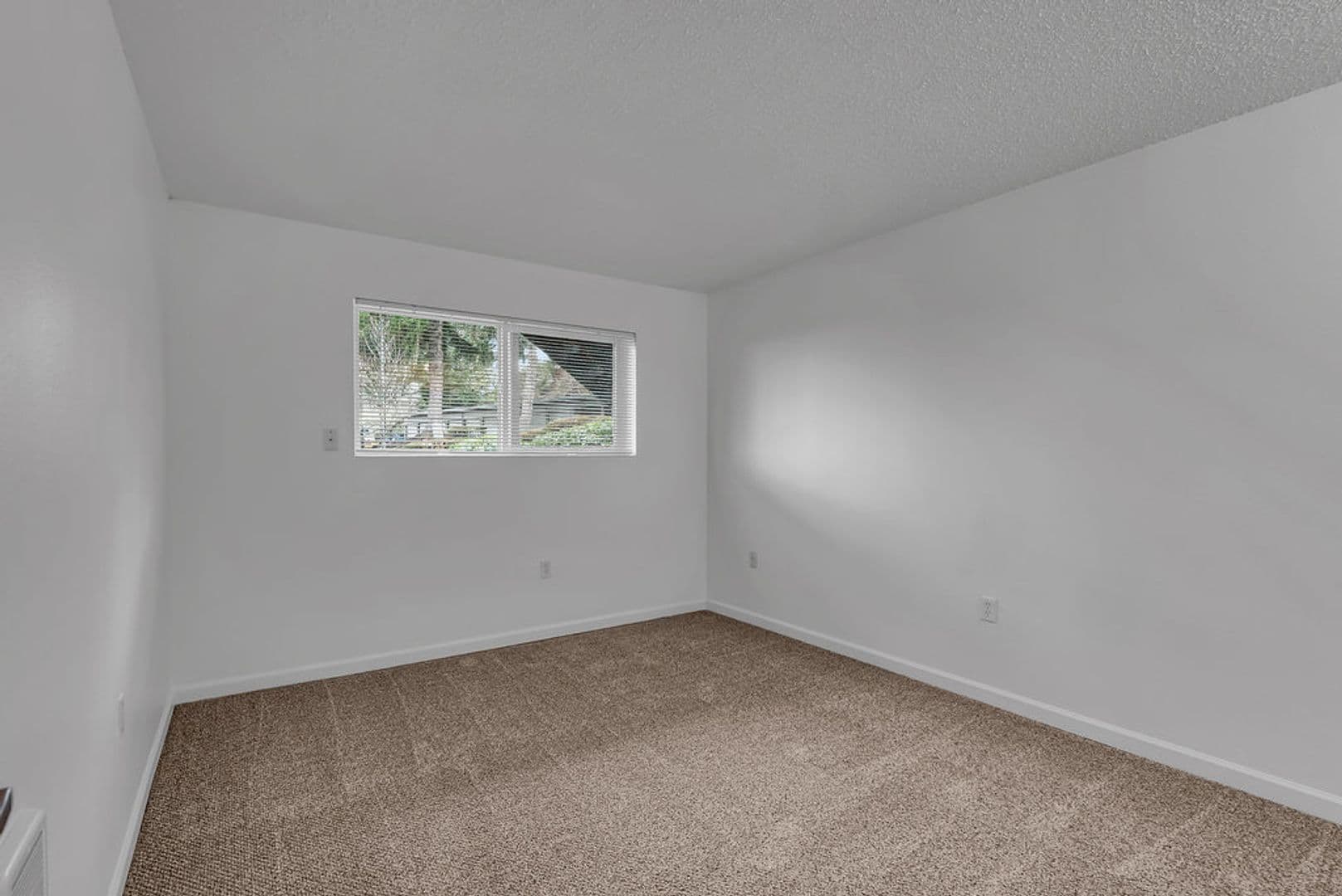 King City Apartments (963) 19 of 20