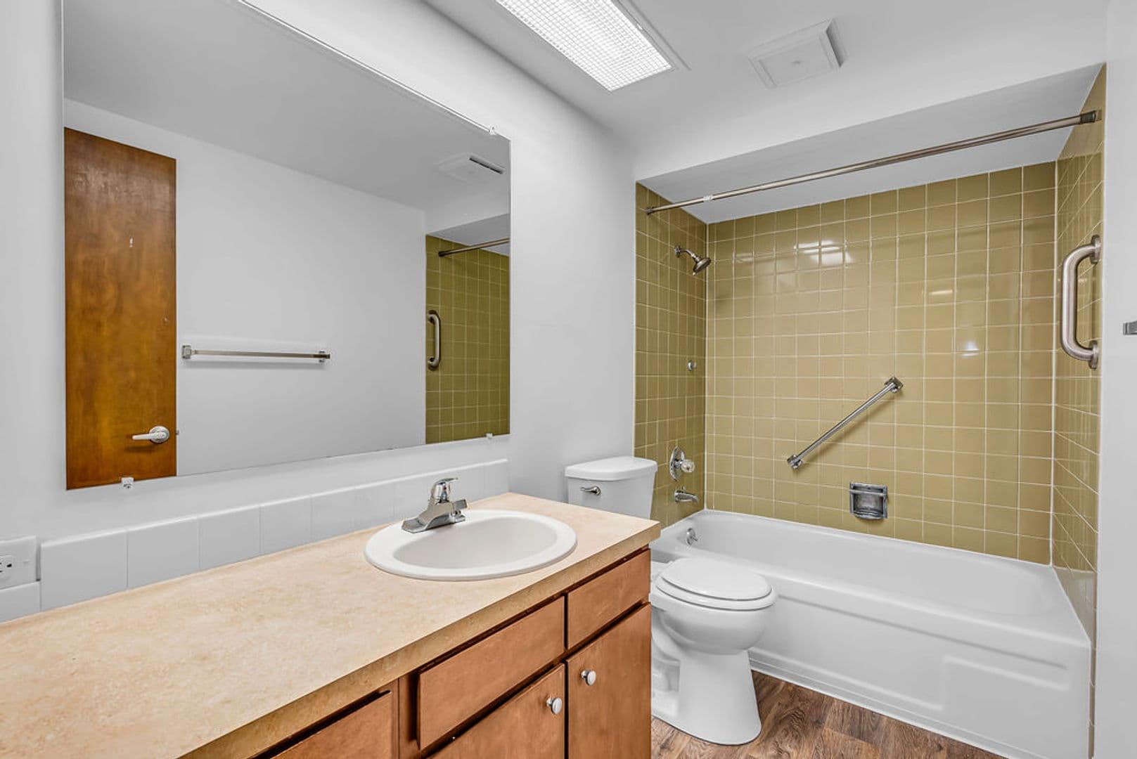 King City Apartments (963) 8 of 17