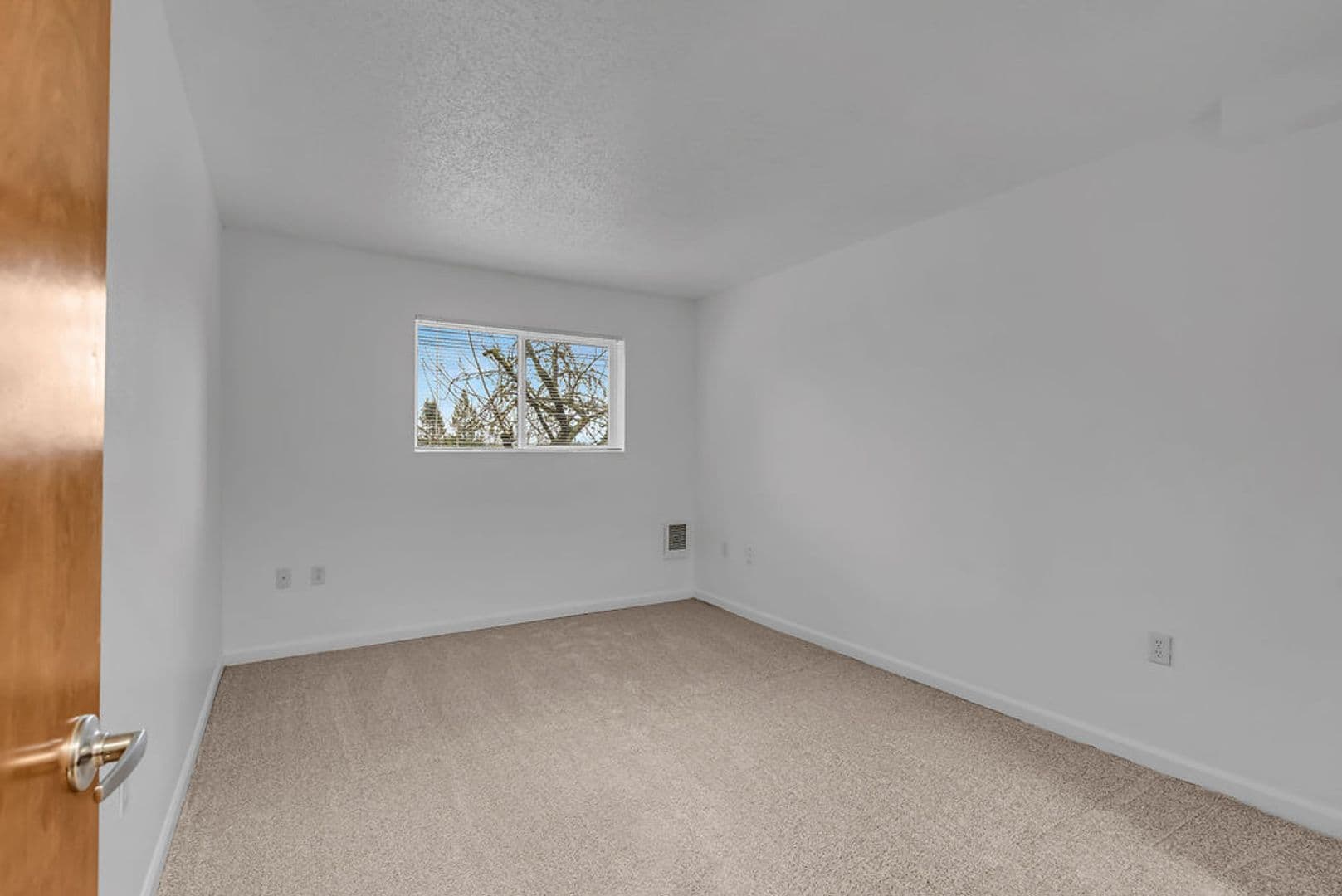 King City Apartments (963) 13 of 17
