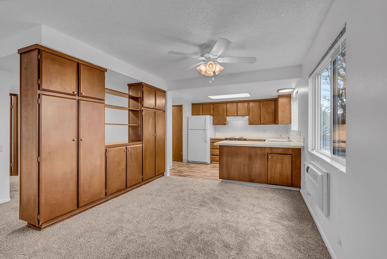 King City Apartments (963) 1 of 22