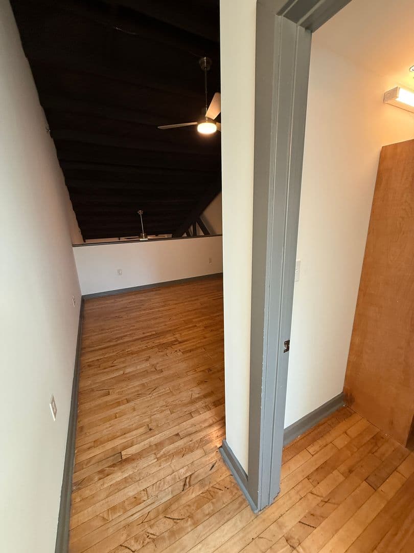 1809 E Franklin Street Tenant 22 of 28